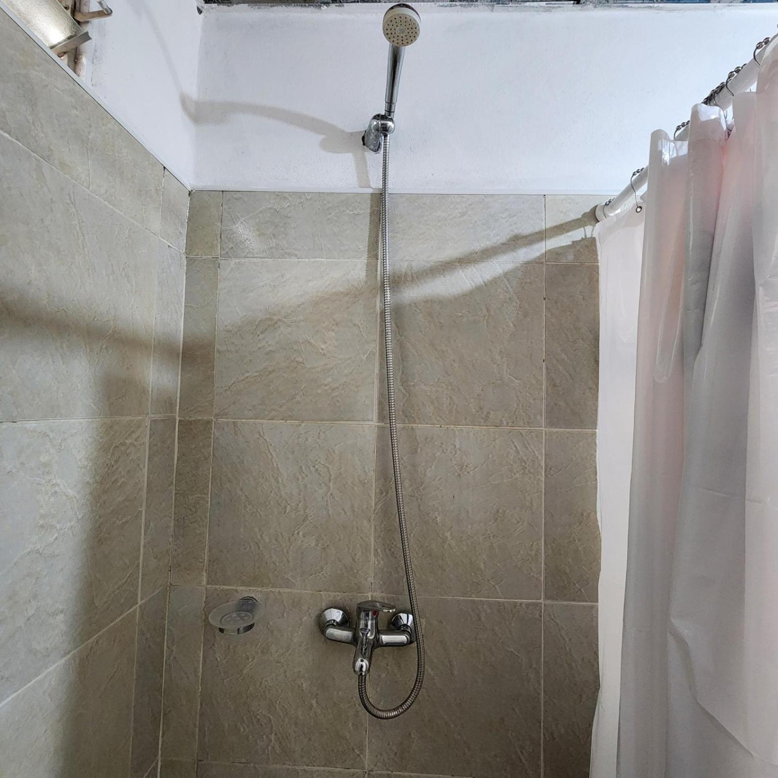 Apartment Departamento En Planta Baja, Centrico, Cochera Cubierta Sarmiento265apart D6
