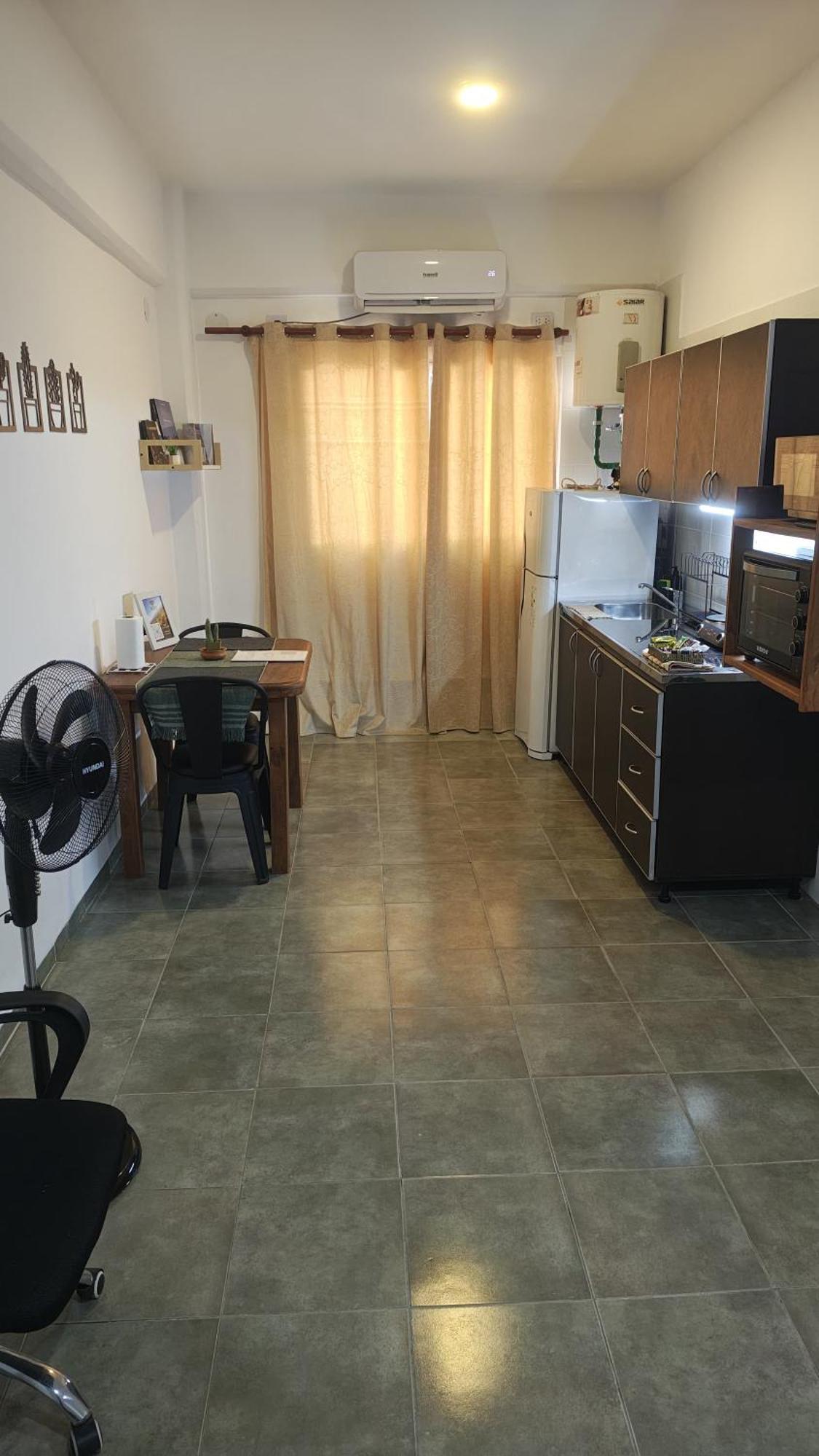 Departamento En Planta Baja, Centrico, Cochera Cubierta Sarmiento265apart D6 *